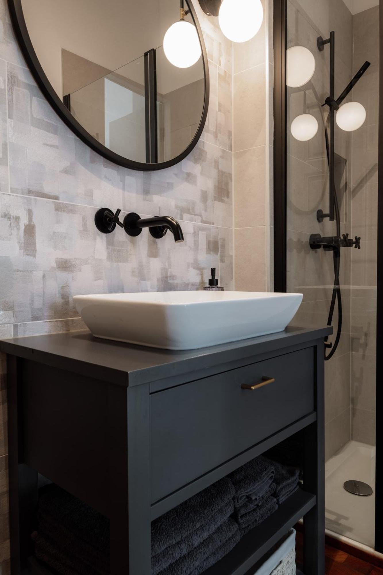 Main Square Apartments & Rooms Марибор Екстериор снимка