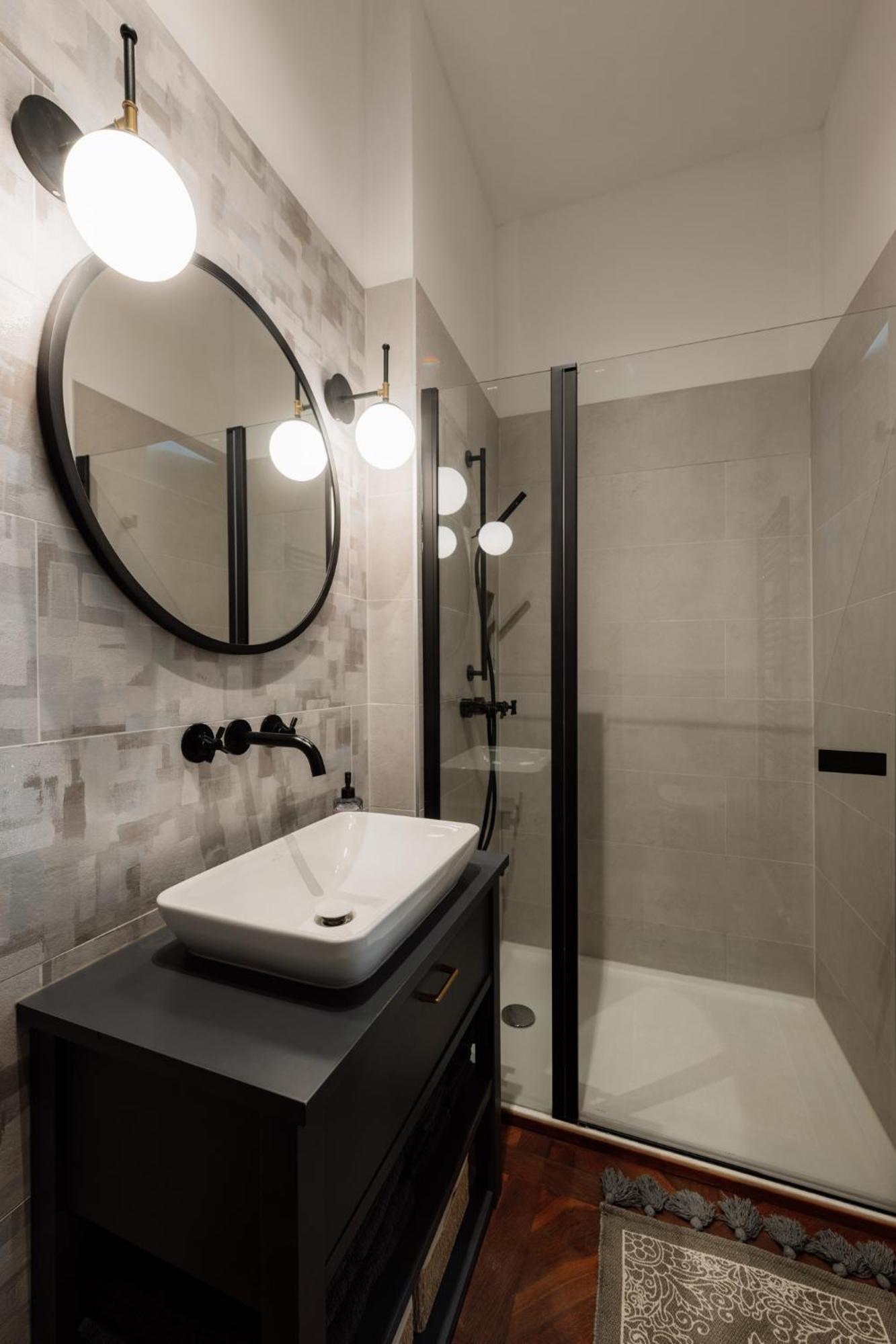 Main Square Apartments & Rooms Марибор Екстериор снимка