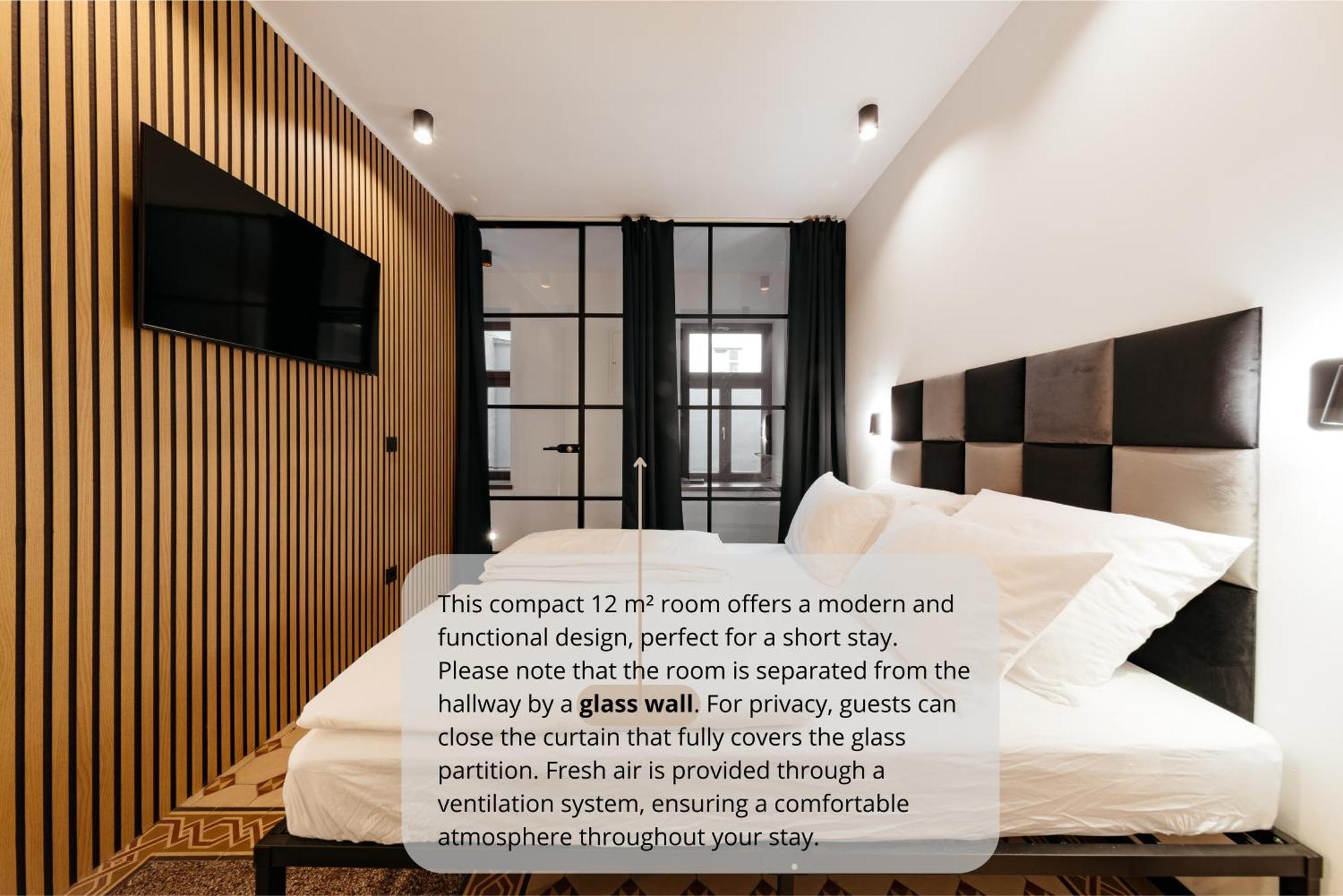 Main Square Apartments & Rooms Марибор Екстериор снимка